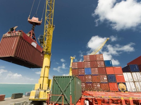 全球超过三分之一的集装箱运输被迫延期